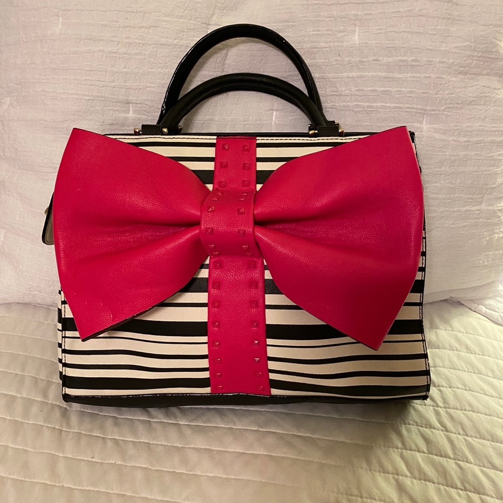 NWOTCream/Black Striped Betsey Johnson W/ Pink bow